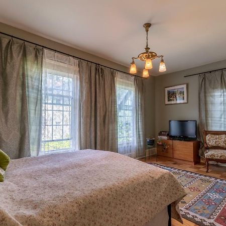 シアトル モーツアルト ゲスト ハウス Bed & Breakfast エクステリア 写真